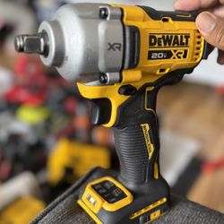 DEWALT 20V MAX XR Cordless 1/2 in. Impact Wrench