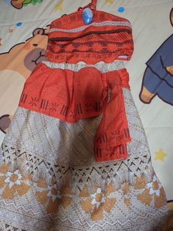 Disney store Moana costume girl