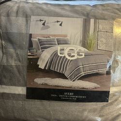 Ugg Twin Size Comforter Set