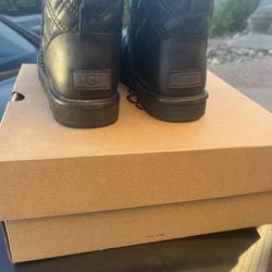 Ugg boots size 8
