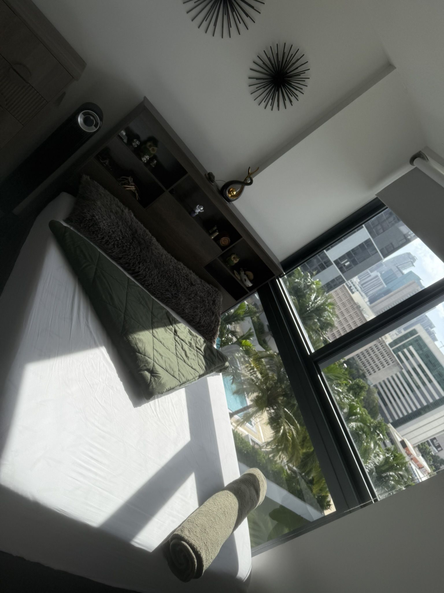 Bed Frame Queen (Juego de Cama)