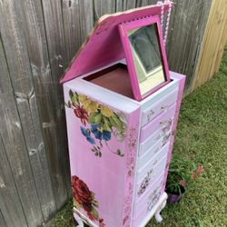 Beautiful Professionally Painted Jewelry Chest 