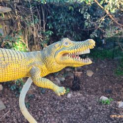 Pond Alligator Watter Spitter