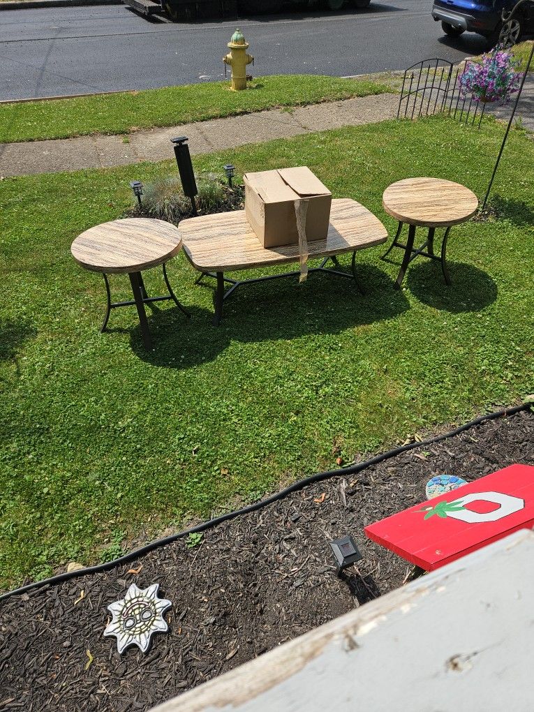 Coffee Table And End Tables For Inside