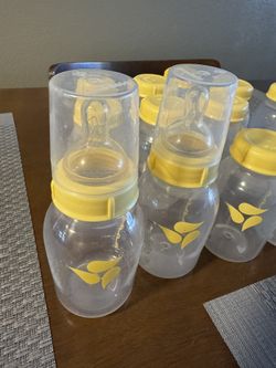 Medela Bottles 