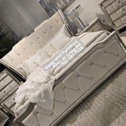 ✨️ King, Cal King, Queen Bed Frame ✨️ Furniture Sectionals, Bedrooms, Dining Avail 