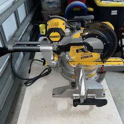 DEWALT 12-in 15-Amp Dual Bevel Sliding Compound Corded Miter Saw
