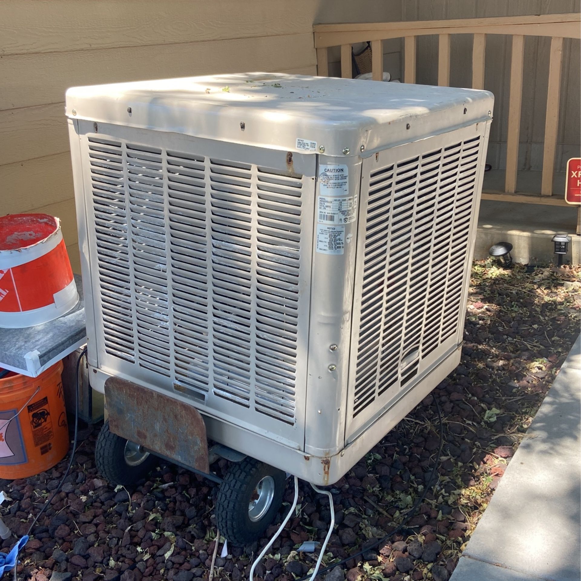 Swamp Cooler. Works. 