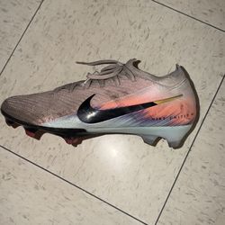 Nike united cleats