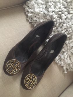 Tory Burch wedge logo shoes size 11