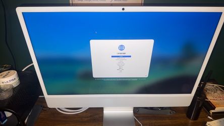 Brand new all in 1 iMac 24 inch