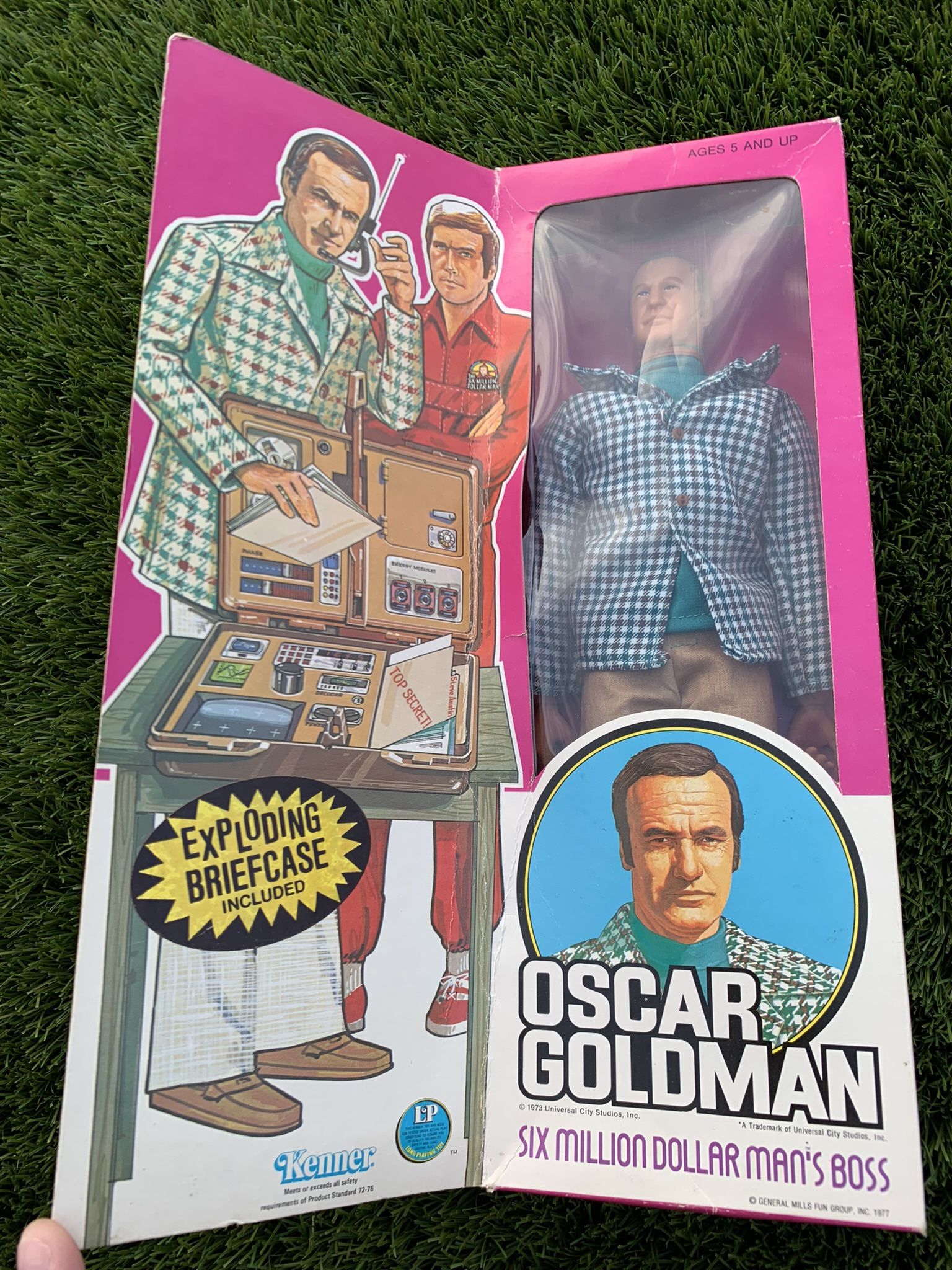1977 Kenner The Six Million Dollar Man Oscar Goldman Action Figure Factory Sealed
