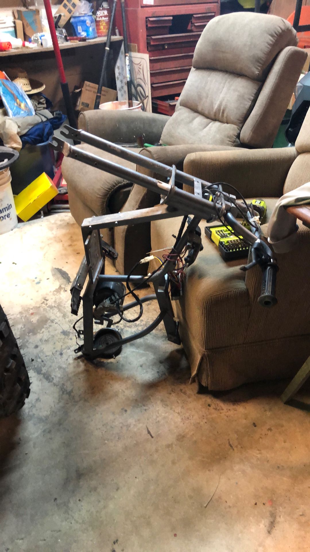 Used Razor Frame Razor Mini Dirt bike Frame (comes With Rear Wheel) for Sale in Vlg ...