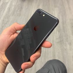 iPhone 8 Plus 