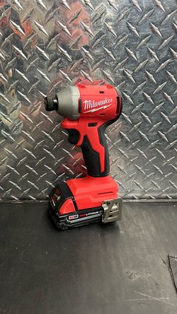Milwaukee 3650-20 M18 1/4” Compact Impact Driver w/ Battery