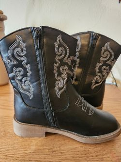 Black boots size 3 kids