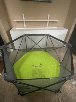 Summer Infant Pop 'N Play Portable Playard, travel playpen, Pack 'n Play