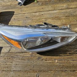 2016 Ford Focus LH headlight