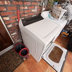 Whirlpool Dryer — Works Great | Digital Panel | Clean | Ready for Pickup