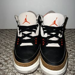 Jordan 3’s Size 5.5 Y /7 Women’s 