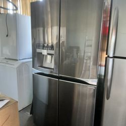 LG 4 Door fridge 