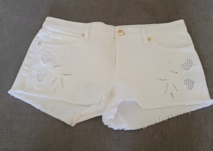 Juicy Couture Low Rise Short White Shorts Cut Work Embroidery Sz. 29 Wry