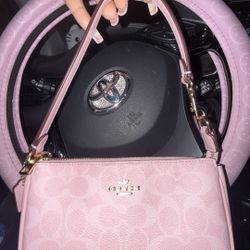 coach nolita 19 powder pink 