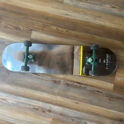 Complete Skateboard 