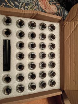 Lug nuts m14x1.5