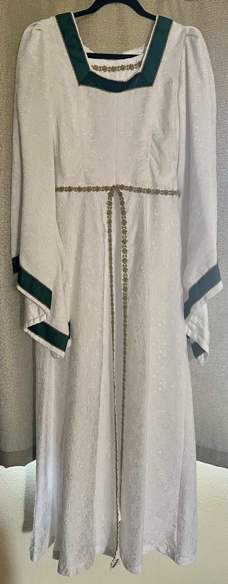 Renaissance/Fairytale/Wedding Gown