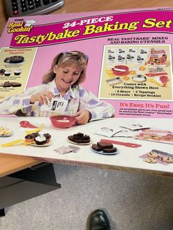 Tasty Bake Oven Set