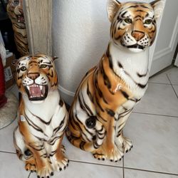 2 Floor Tiger Statues Made In Italy By Ceramiche Boxer.  ABSOLUTELY MAGNIFICENT Italian Works Of Art. For The 2, Both, The Pair, $850.