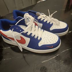 Nike trainers  Size 7.5