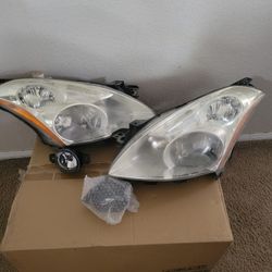 Nissan 2012 Headlights 