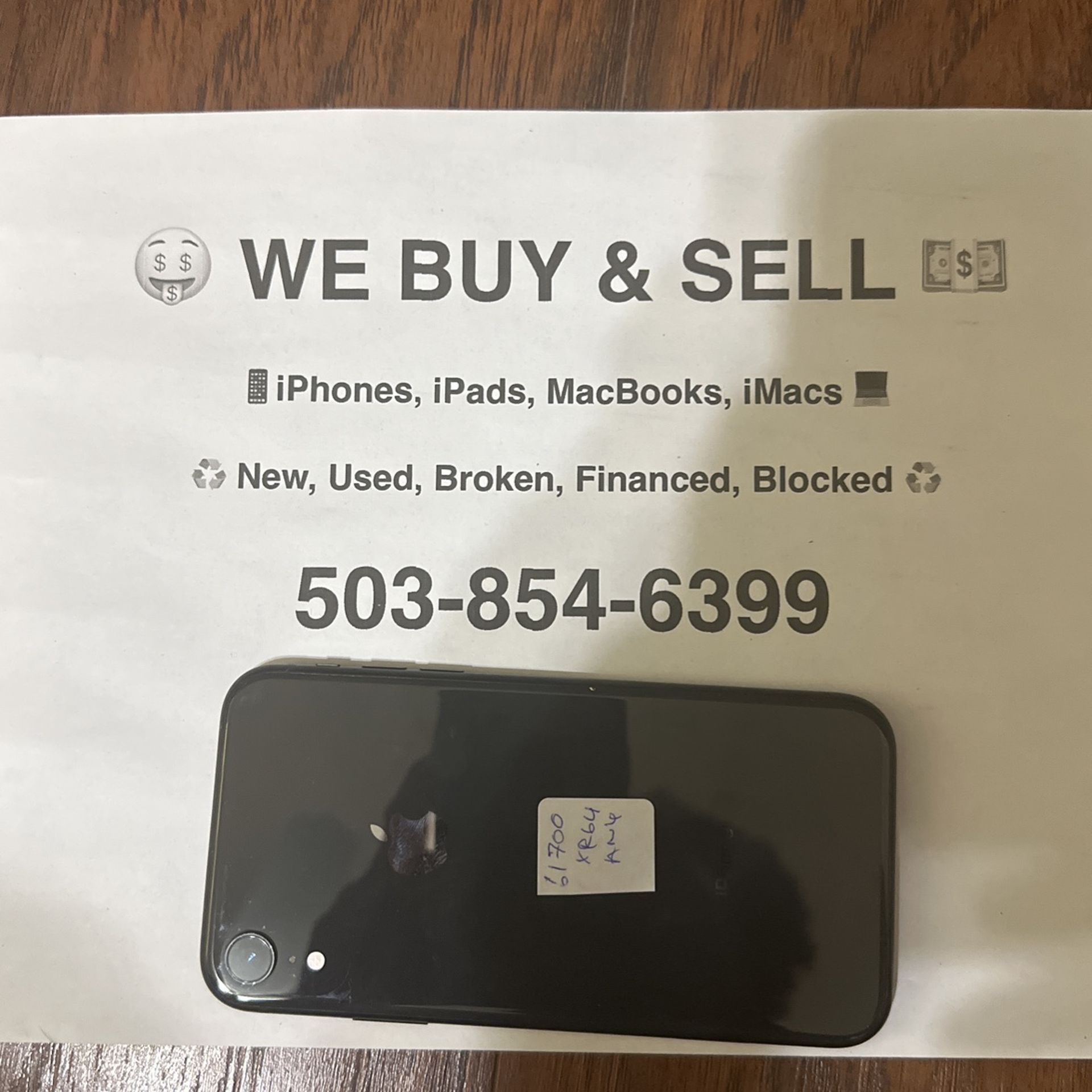 iPhone XR 64GB Unlocked π94% Great Condition
