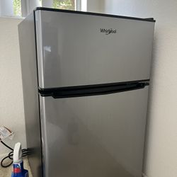 Whirlpool Mini Fridge