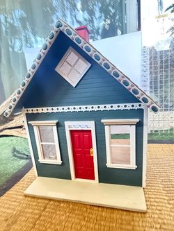 Vintage dollhouse