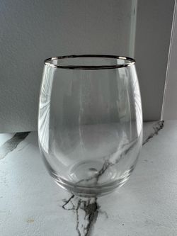 Stemless wine glasses