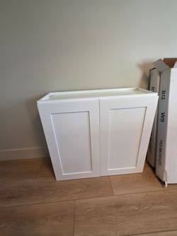 Cabinet upper
