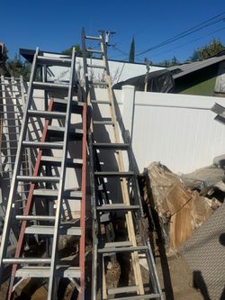 Lot of Used ladders & Extension Ladders 🪜