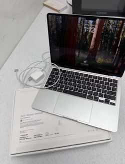 2025 MacBook Air