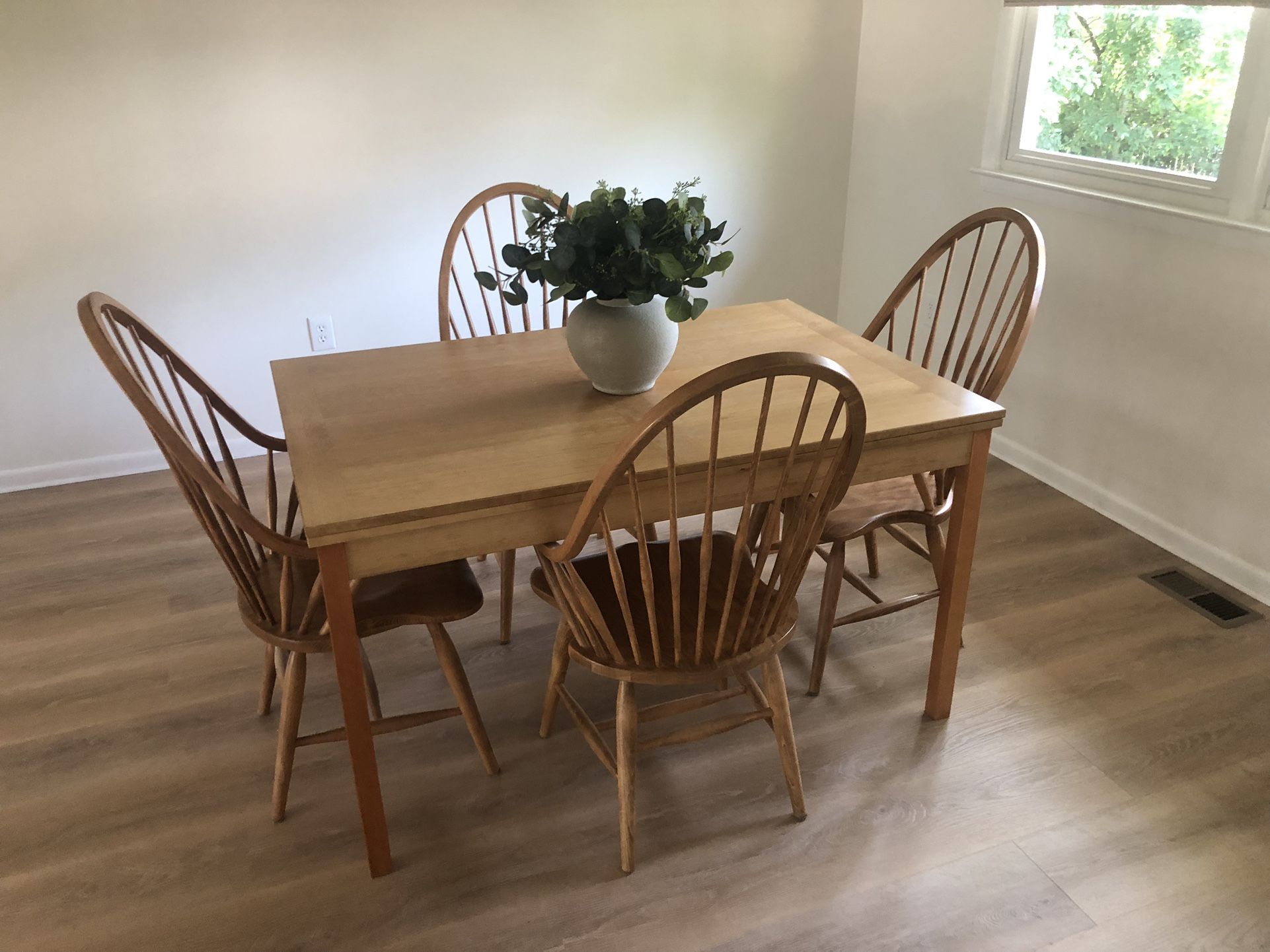 Timeless Dining Set W/ Built In Extensions