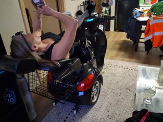 3 wheel riding  seat originally goes for $3900 so your getting a great deal.