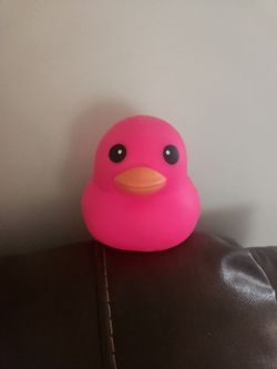 PINK SQUISHY DUCK