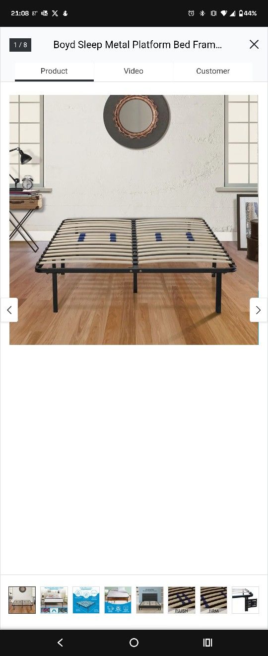 Queen bedframe w/ Slats