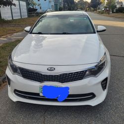 2018 KIA Optima