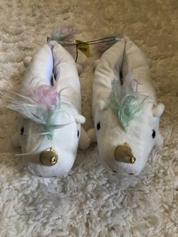 Girls/Women unicorn slippers