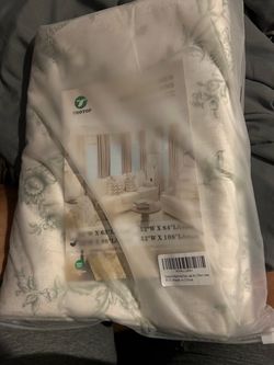 Turkey curtains