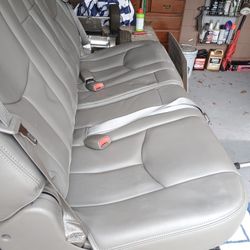 Chevy Tahoe3rd row seats
