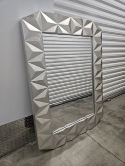 Vanity Chest With Matching Mirror